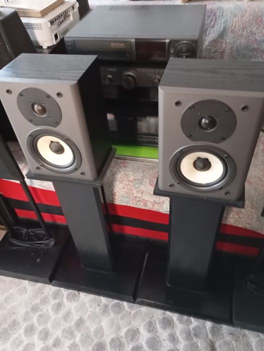 Vând boxe Onkyo 130w