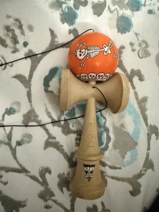 krom skeleton orange editie limitata