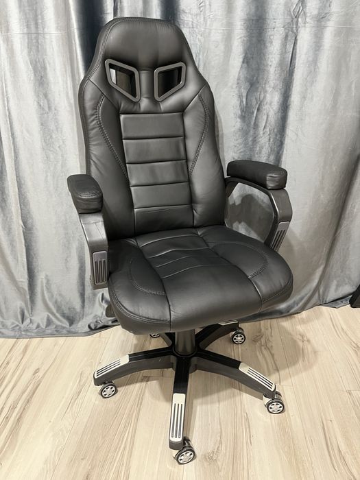 Компьютерное кресло