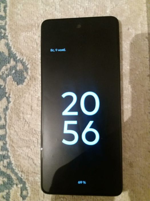 Продам телефон на 128