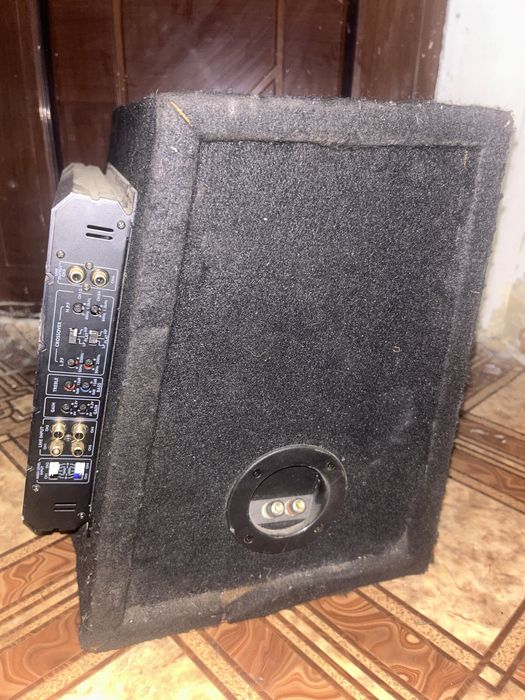 Tub de bass pentru masina