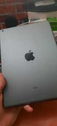 Vand / Schimb iPad 9 (cu garanție la el ) cu iPhone