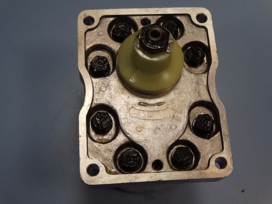 хидравлична помпа А 165 Х