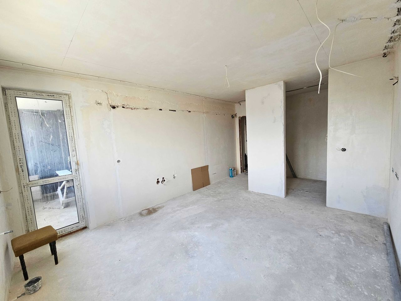 Продава се Четиристаен апартамент в София, 7-ми 11-ти километър - 174 кв.м за 2219 €/кв.м - Снимка #4