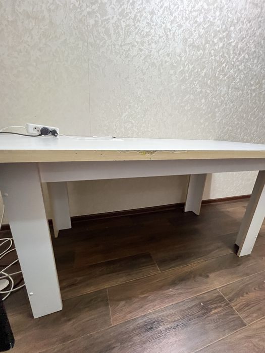 Срочно продается Стол