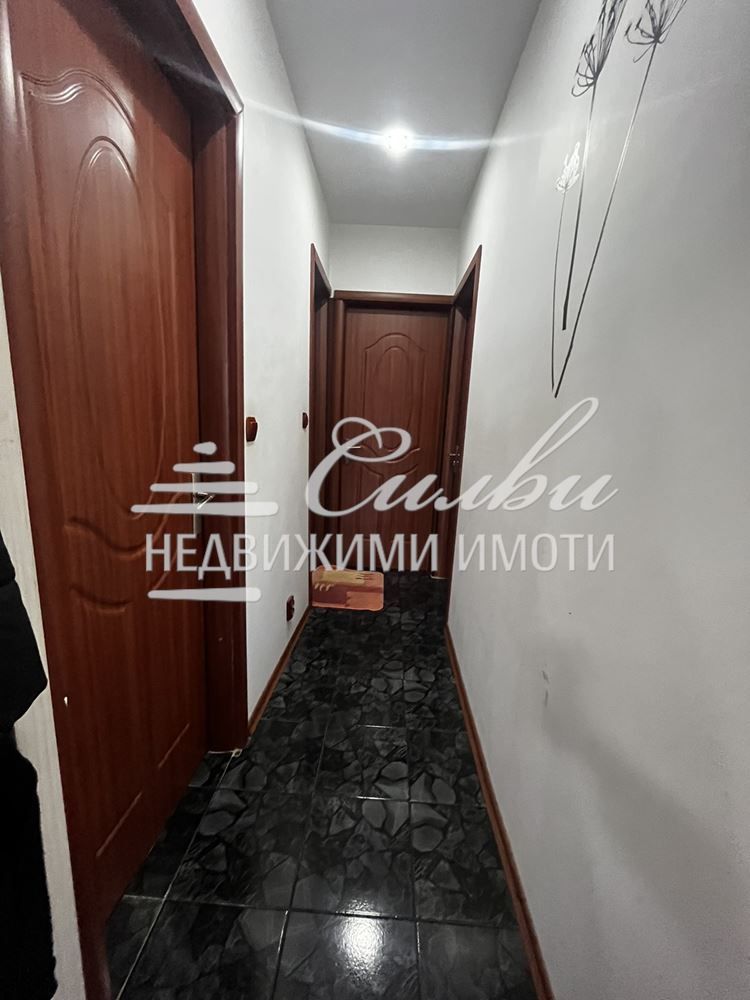 Тристаен САНИРАН апартамент – кв. Пети полк