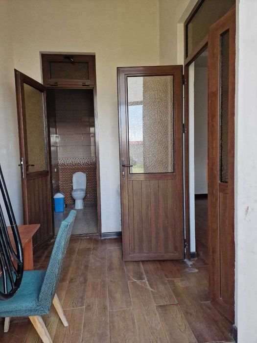 Срочно сдается дом,4 комнаты,8 соток.Сергели авторынок.