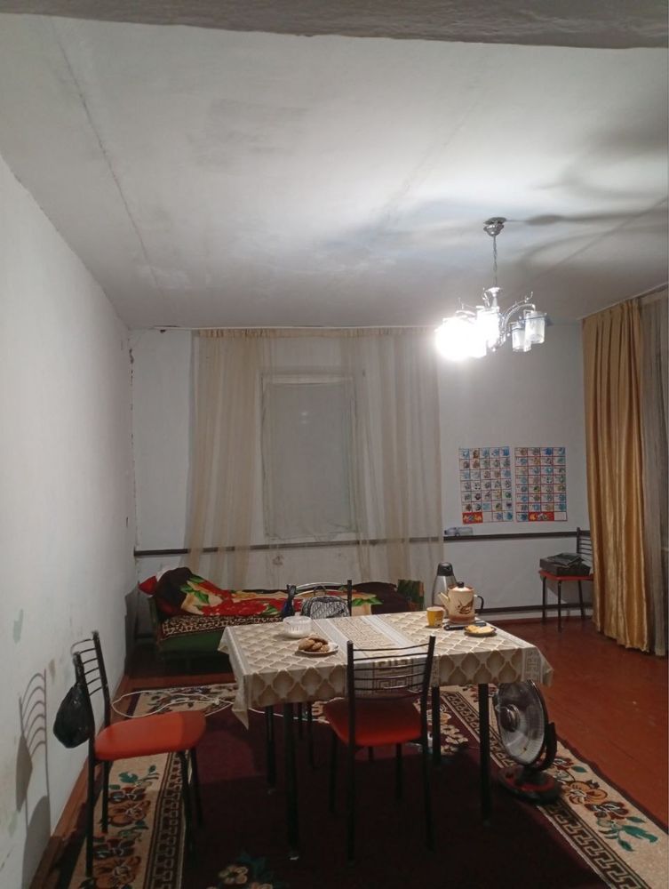 UY SOTILADI 9 sotih 5 xona toshent viloyati quychirchiq tumanida