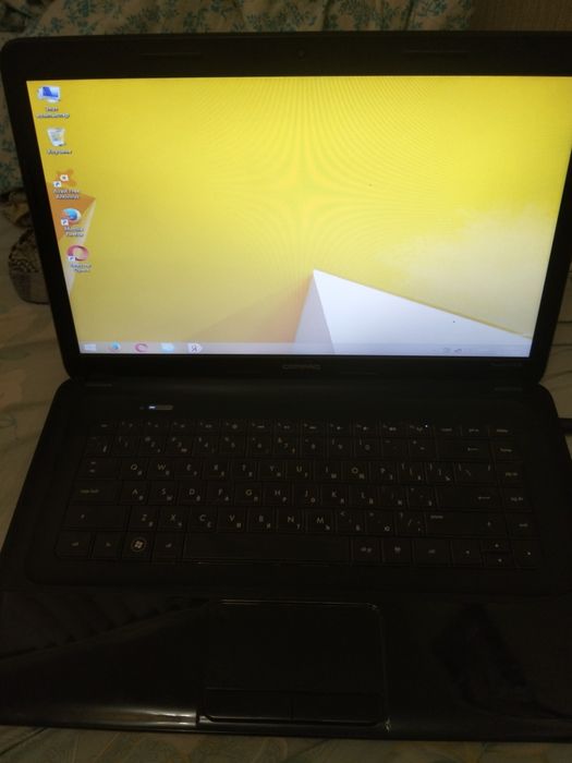 Ноутбук Hp compaq