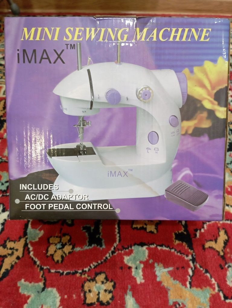 Мини швейная машинка