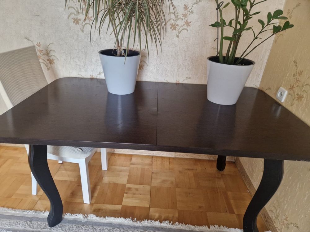 Стол в хорошем состояний 2,5*0,9м