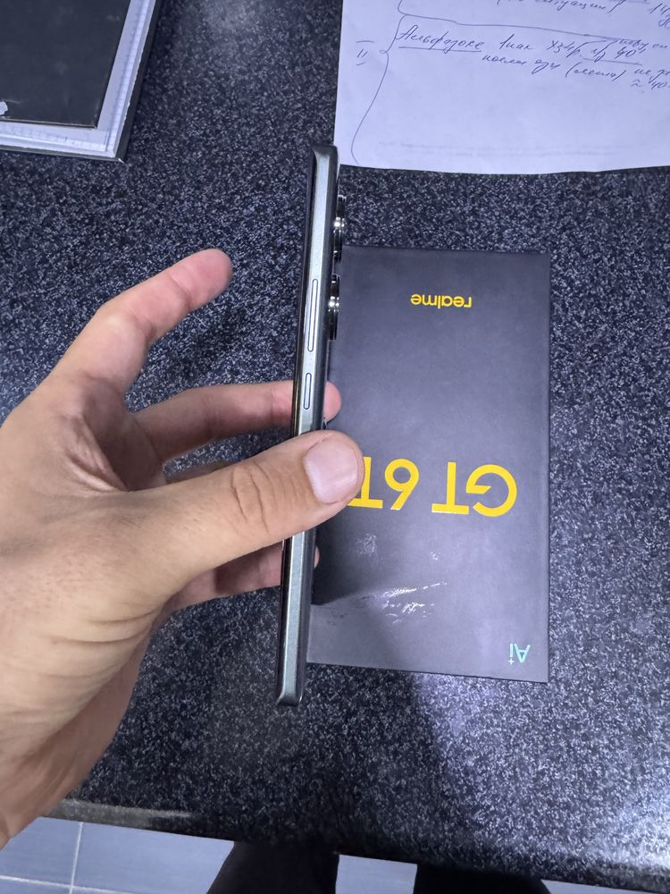 Realmi gt 6t pamit 12.256g holati yengidek karopka dak kamplekt
