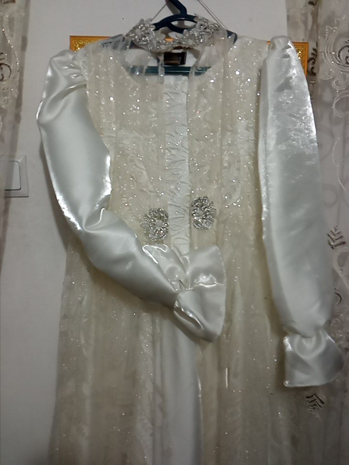- свадебное платье