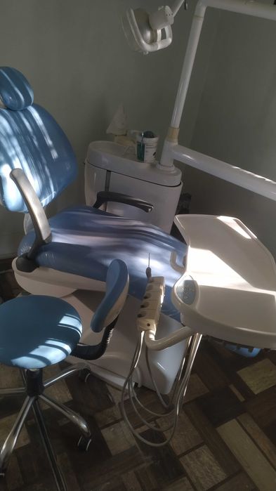 Стоматологические кресла, автоклав, сухожар б/у