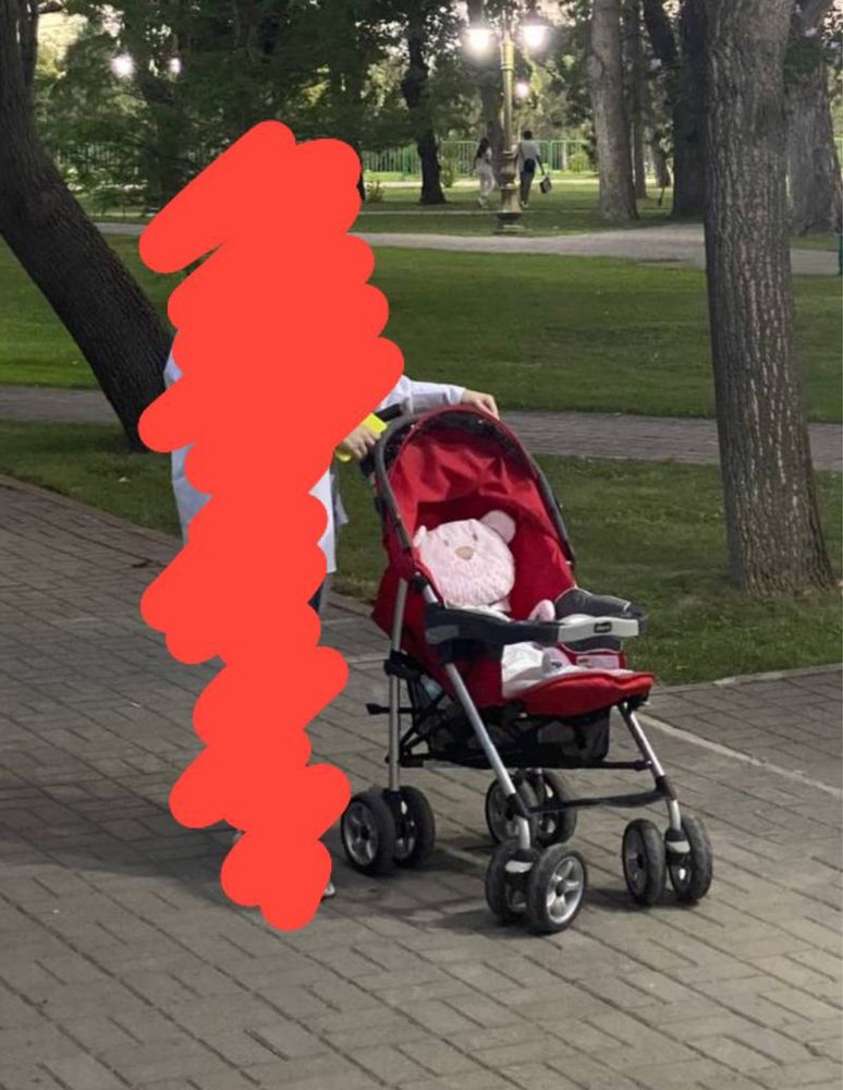 детская коляско от бренда Chicco