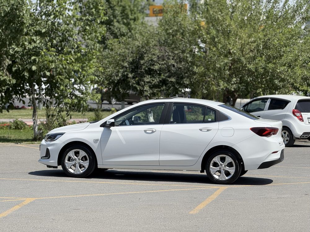 Chevrolet Onix PREMIER