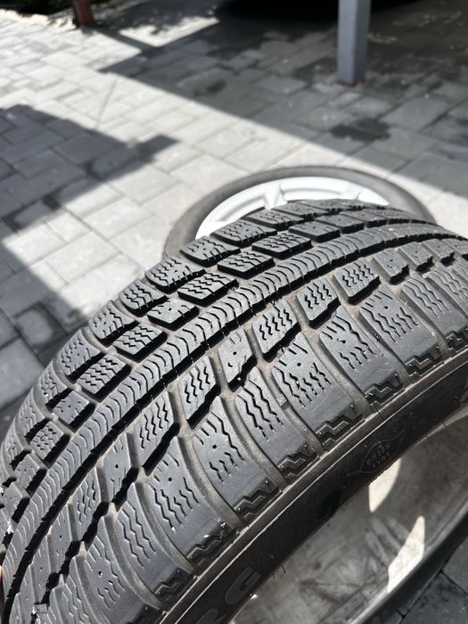Roți (jante + cauciucuri) compatibile cu Audi A4, A5, A6