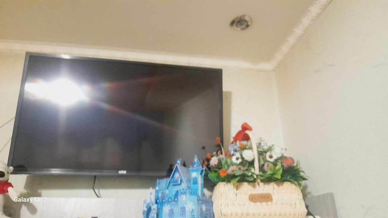 Artel 32-televizor sotiladi.Smart emas.narxi 1mln sòm.