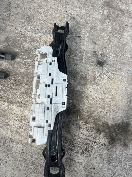 Задна греда бмв ф32 ф33 ф36 bmw f32 f33 f36 задна греда