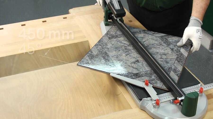 ПРОМОЦИЯ!Машина за рязане на плочки PTC 640 Bosch