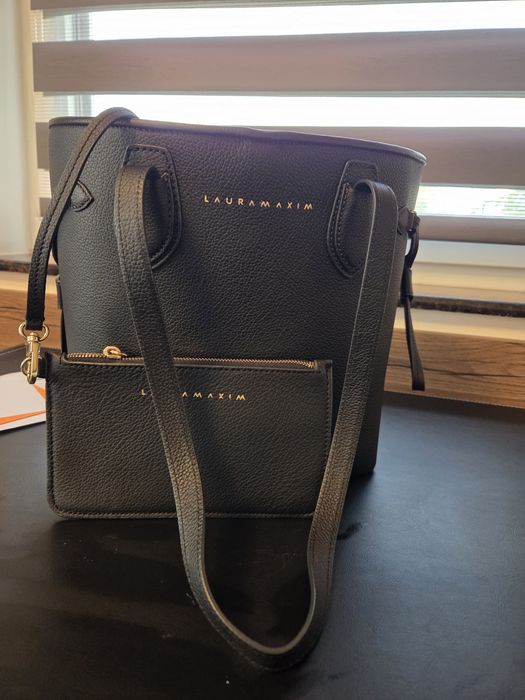 Geanta Laura Maxim, model D Shopper neagra, noua