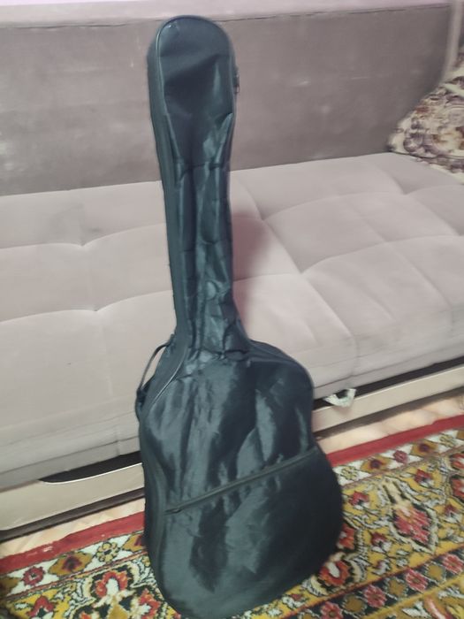 Гитара в хорошем состоянии
