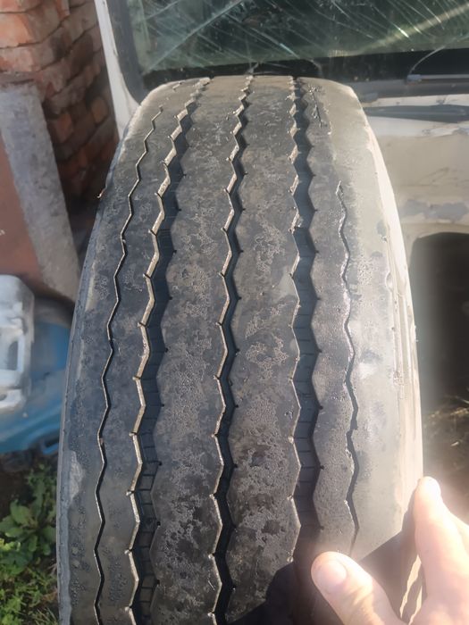 Продам болоны 295/80 22.5