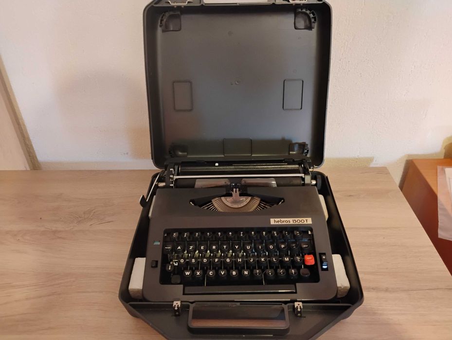Напълно неизползвана печатна машина hebros1300t