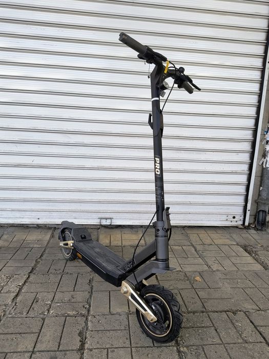 Електрически скутер NAVEE E-Scooter ST 3 PRO / Гаранция!