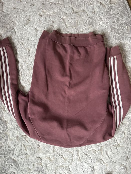 Bluza adidas in stare buna