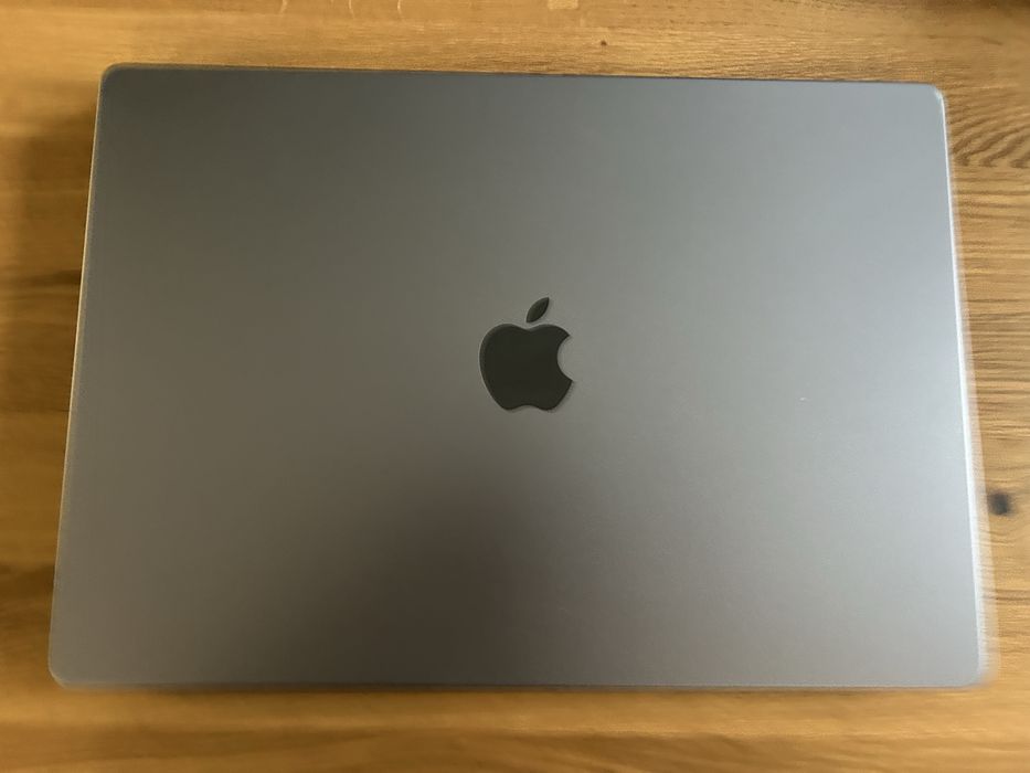 MacBook Pro 16” A2485 M1 PRO 10 CPU, 16 GPU, 32GB RAM, 512GB SSD
