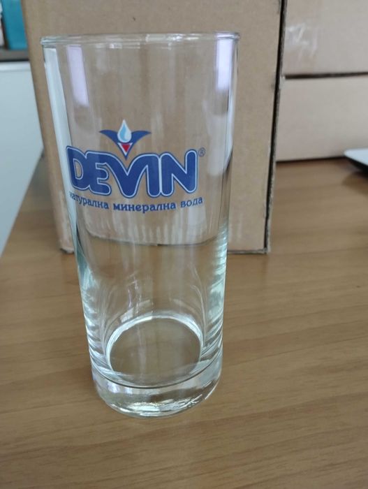 Чаши водни Девин