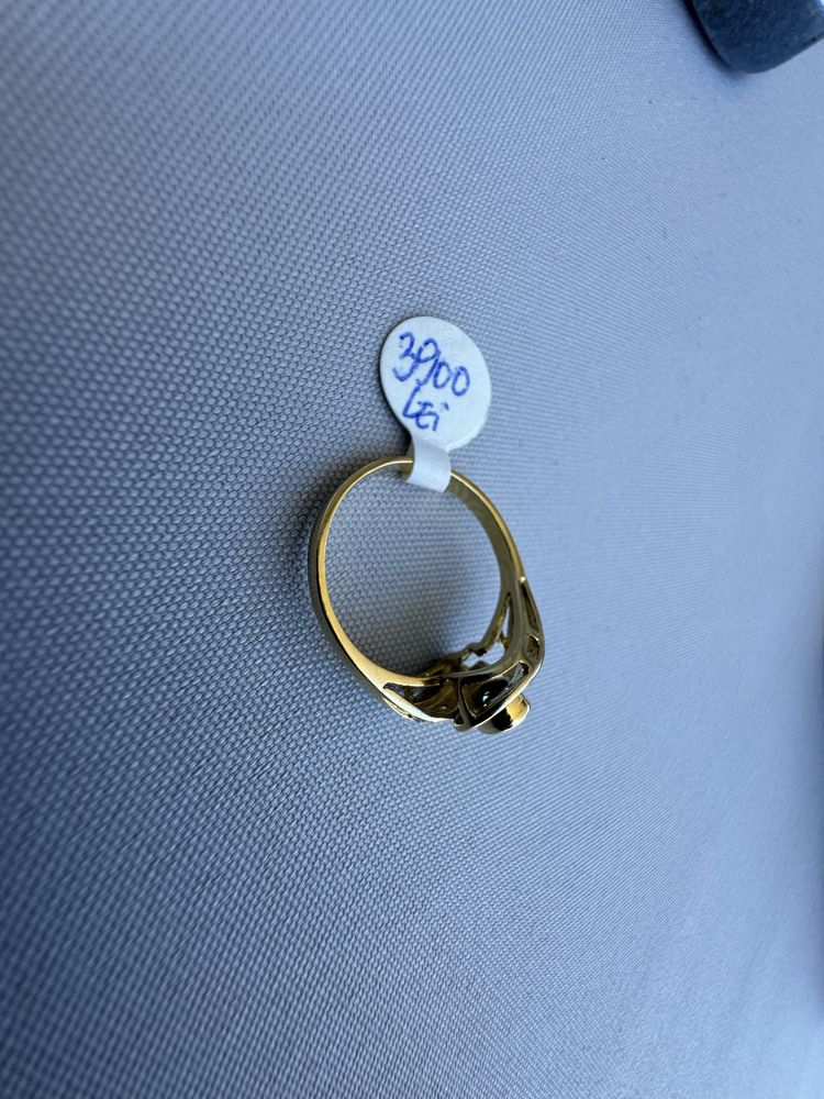 Inel din aur, safir si diamante