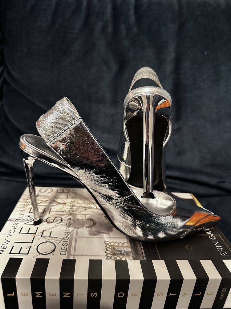 Pantofi cu toc Enzo Bertini marime 37