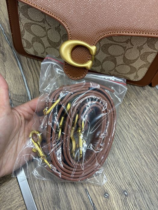 Дамски чанти Coach различни размери