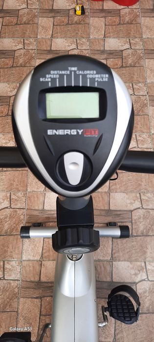 Se vinde 2 biciclete fitness.