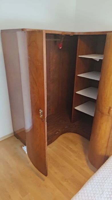 Sifonier clasic din nuc