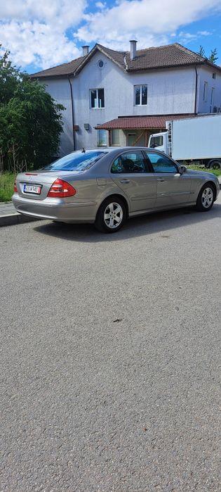 Мерцедес - Benz Е 350 Авангард 4matik Подгрев Обдухване Масаж Газ