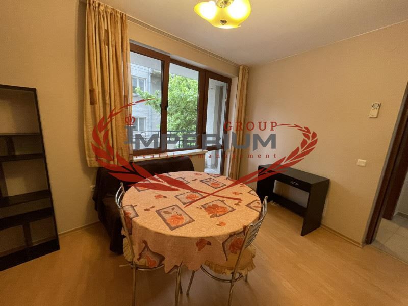 Дава се под наем Двустаен апартамент в Варна, Център - 50 кв.м за 382.5 € - Снимка #3