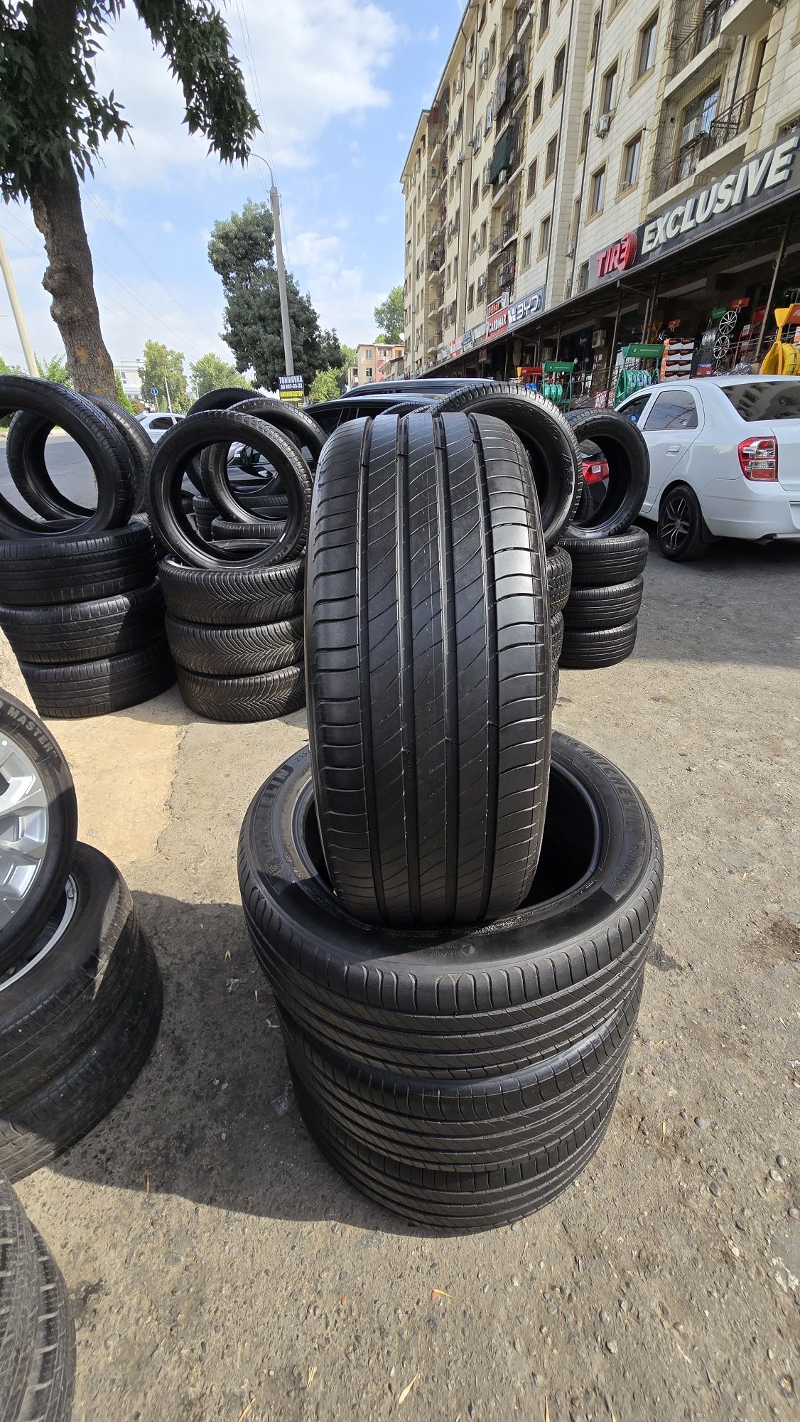 255/45/ R 20 Michelin