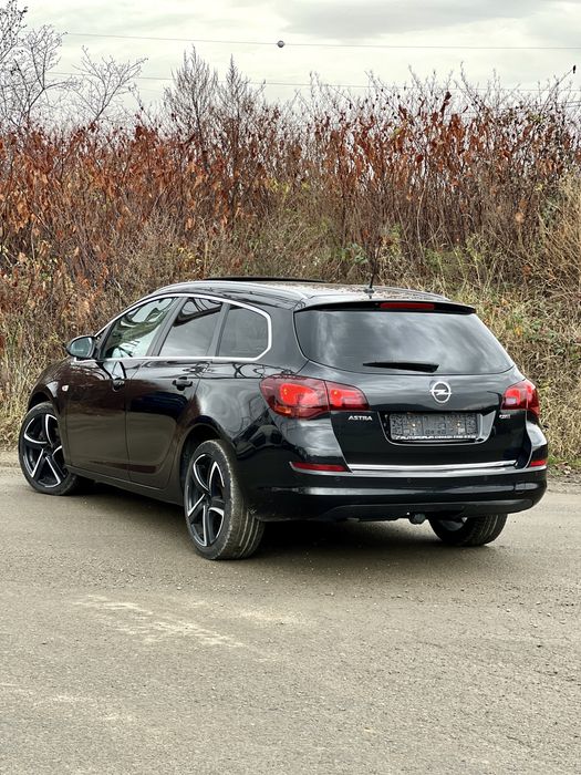 Opel Astra J • 1.7 Diesel • 2012