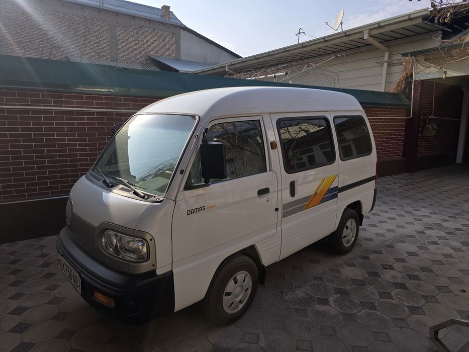 Damas шевролет белого цвета