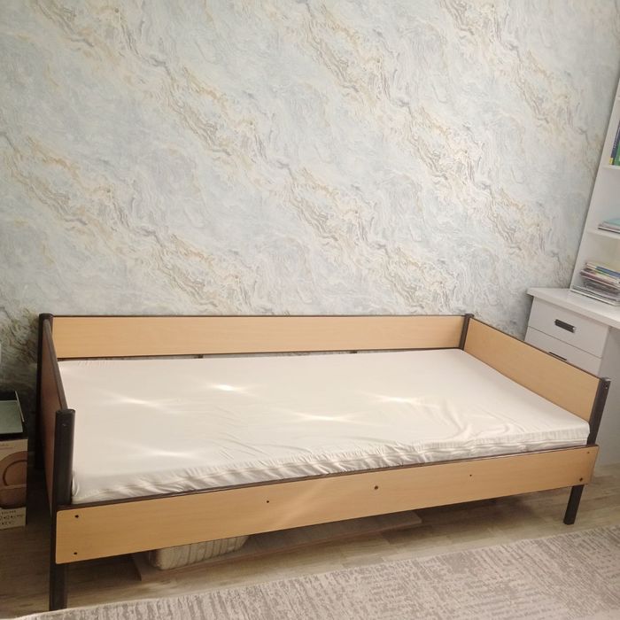 кровать 2 штуки одноместных
