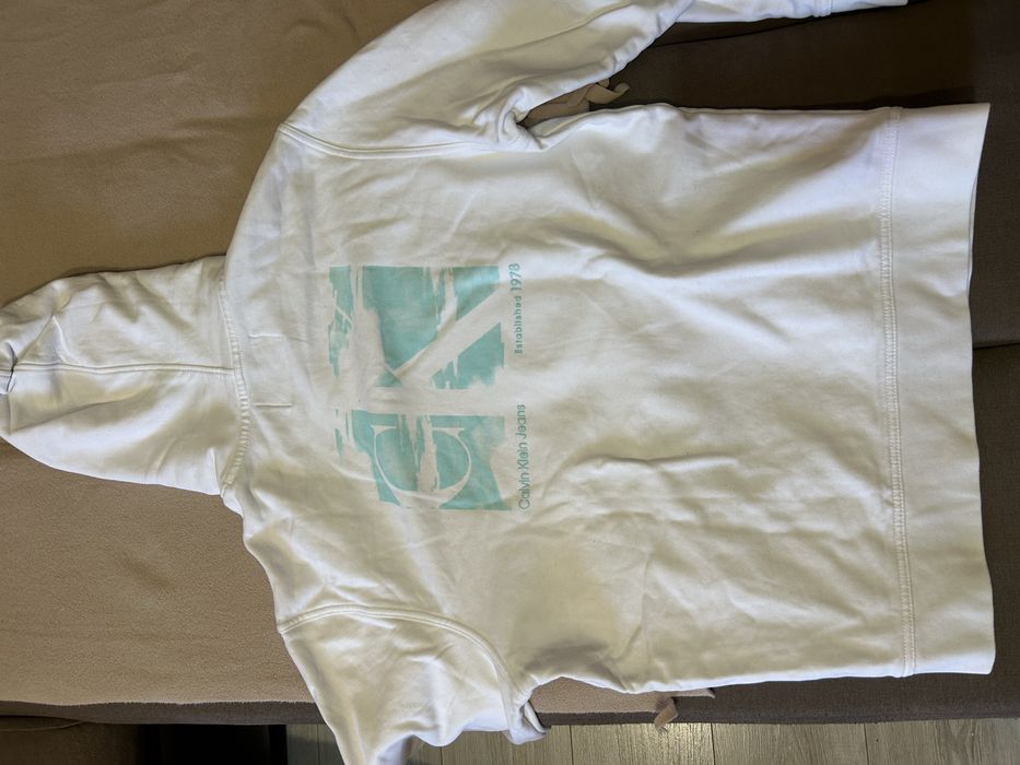 Calvin Klein суитчър