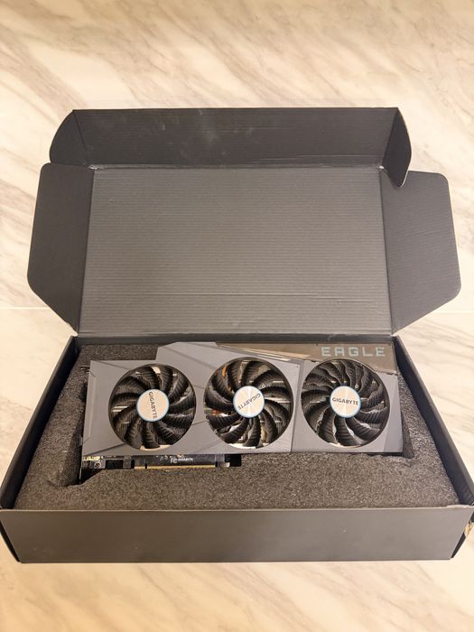 Vand placa video RTX 3080 Gigabyte 10Gb - Perfect functionala,Testata