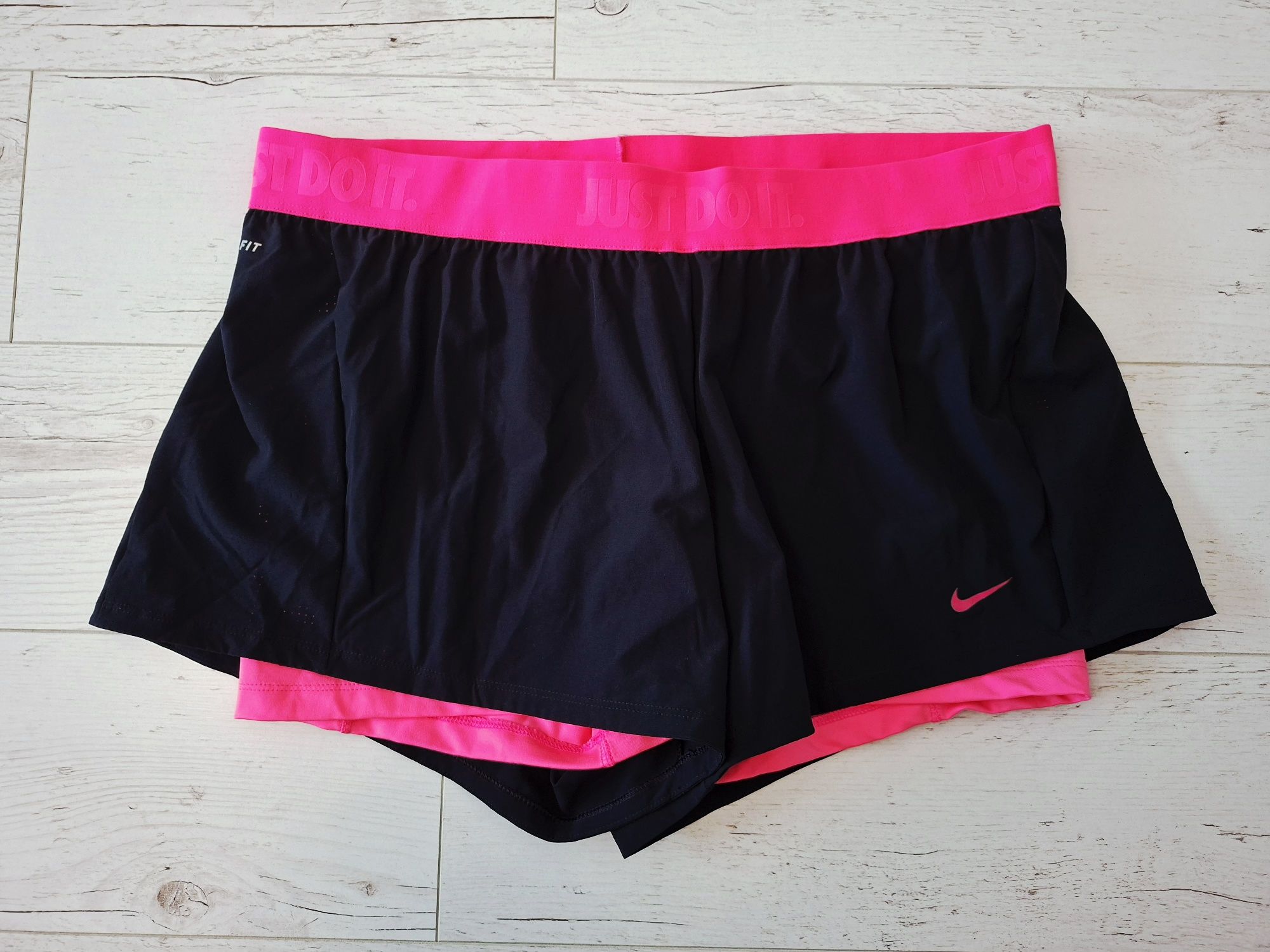 Nike-Ориг. Дамски шорти и клин 2в1