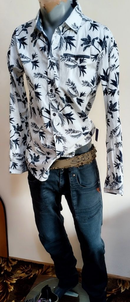 32 размер G-star , Diesel, Jack and Jones,Levis,Zara  и др .