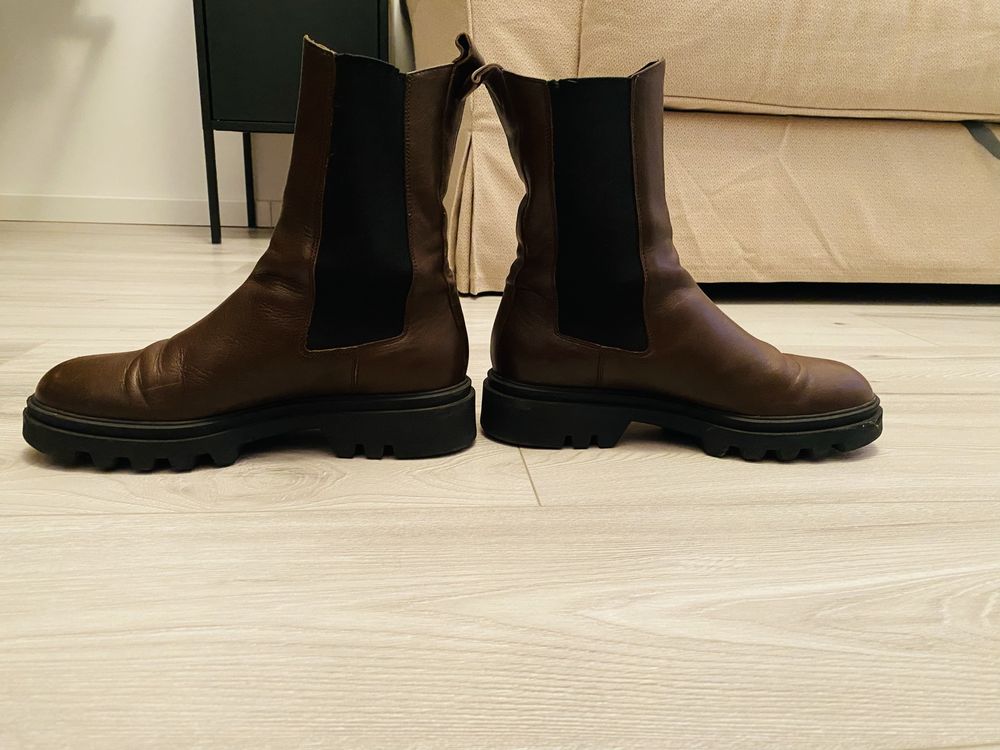 Ghete Massimo Dutti