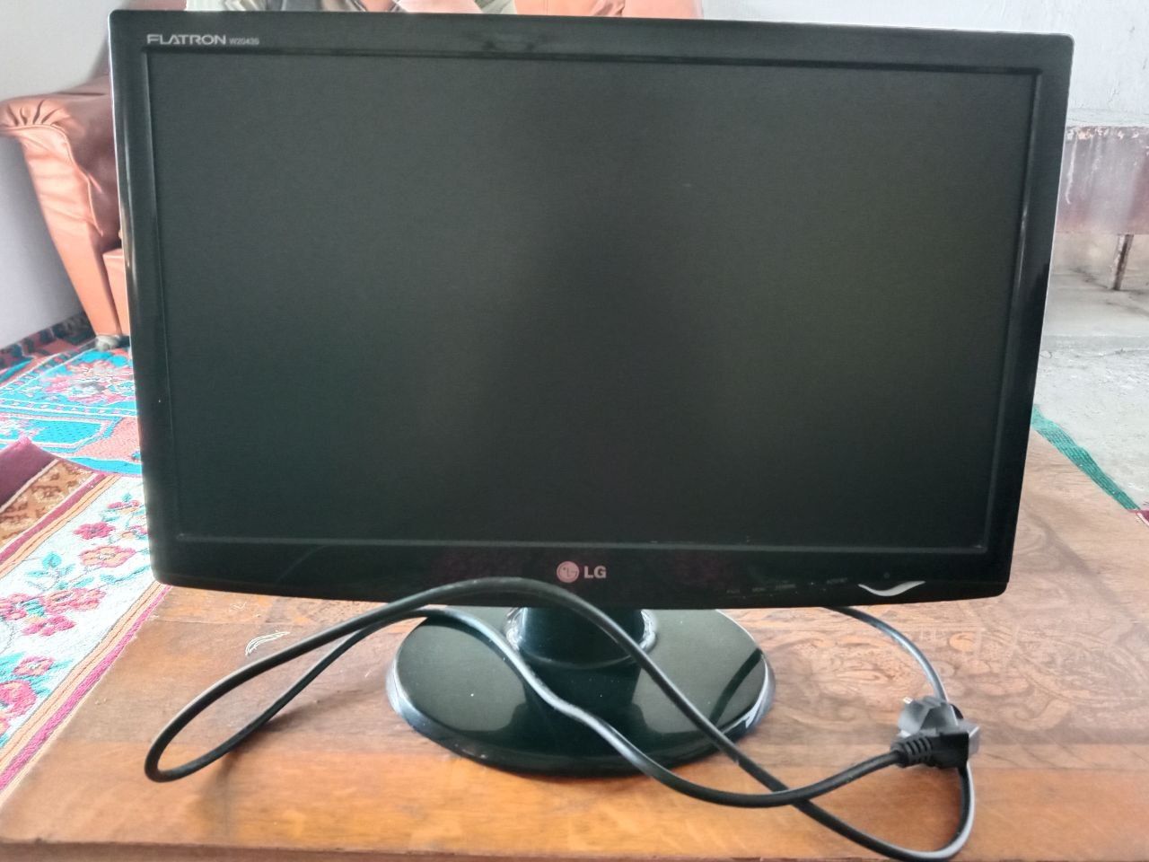 manitor LG manitonni o"zi