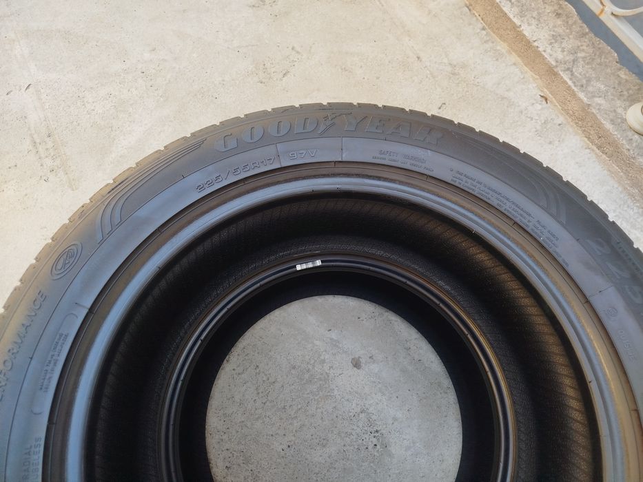 225 55 R17 Shina Good Year 2 dona